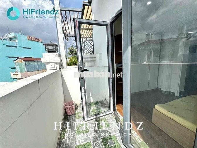 STUDIO BAN CÔNG DẠNG TÁCH BẾP FULL NỘI THẤT ngay NGÃ TƯ GA