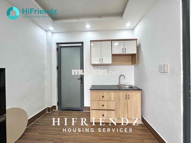 STUDIO BAN CÔNG DẠNG TÁCH BẾP FULL NỘI THẤT ngay NGÃ TƯ GA