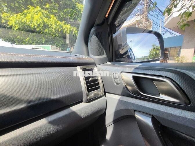 Ford Ranger Wildtrak 2017 Dầu màu Cam