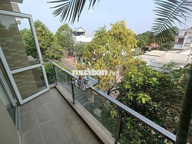 Bán nhà mặt tiền kinh doanh view Bờ Kè Thống Nhất Đồng Nai chủ ngộp ba