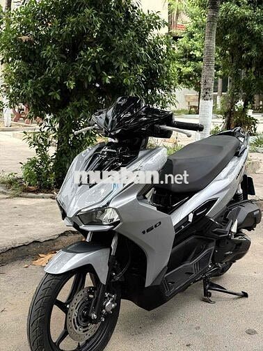 Honda Air Blade 160cc 2023 Bạc 145.21