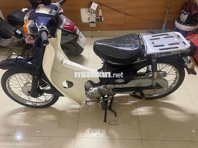 Honda Cub 82 Xanh Trắng Nhật liên doanh