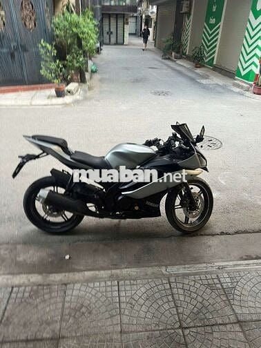 Yamaha R15V2 Bạc Xe côn tay