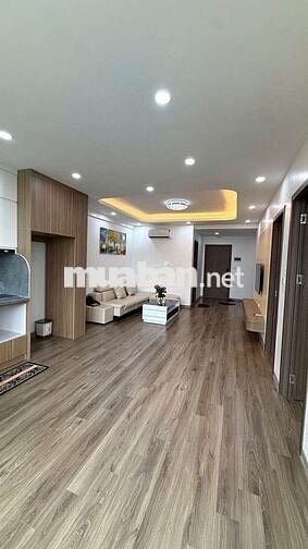 chính chủ tôi cần bán CHCC Nam Trung Yên, 70m 2PN, nội thất cao cấp