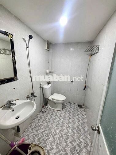 Nhà nguyên căn 2PN hẻm 417 Quang Trung Gò Vấp giá 8.5 triệu