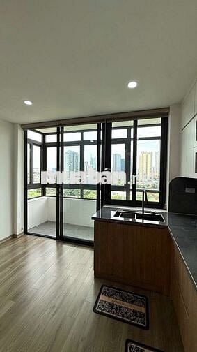 chính chủ tôi cần bán CHCC Nam Trung Yên, 70m 2PN, nội thất cao cấp