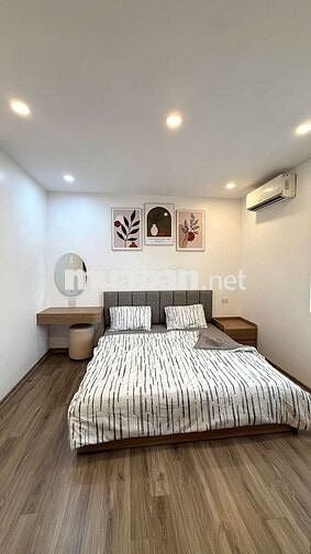 chính chủ tôi cần bán CHCC Nam Trung Yên, 70m 2PN, nội thất cao cấp