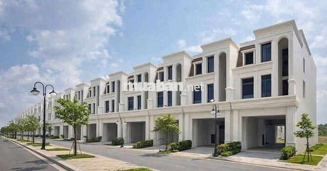 Bán nhanh nhà 1 trệt 2 Lầu sát bên kcn VSIP 2,TP.mới Bình Dương