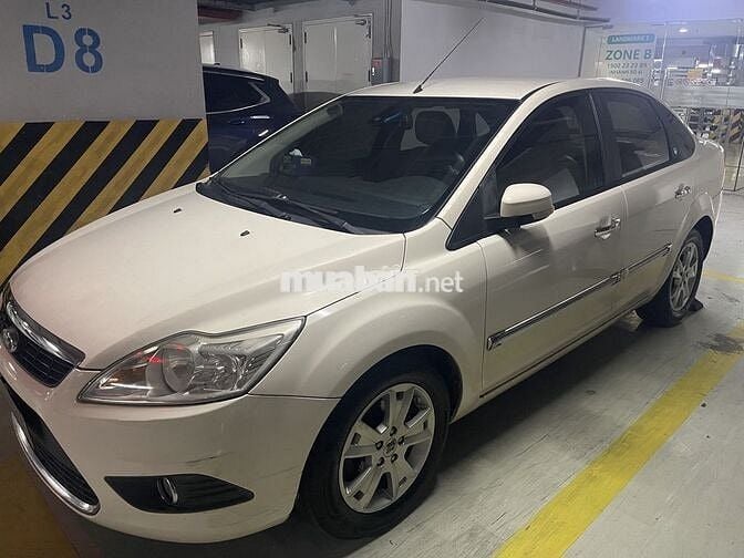 Ford Focus 2011 2.0 AT Sedan Trắng