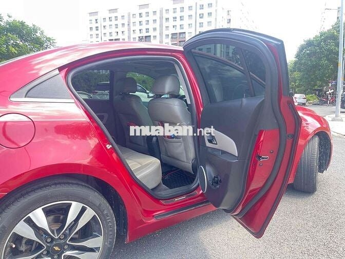 🚗 Chevrolet Cruze LTZ 2015 Sedan hạng C, đi cực êm