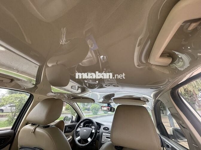 Ford Focus 2011 2.0 AT Sedan Trắng