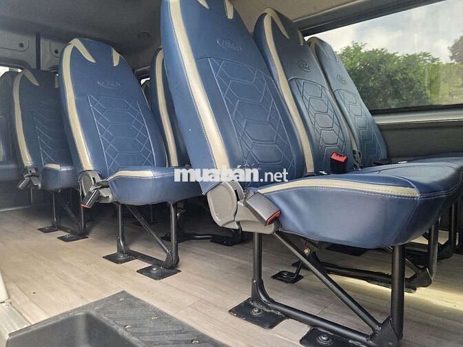 TRANSIT 2023 80.000KM BẢO HÀNH1 NĂM HỖ TRỢ VAY 70%