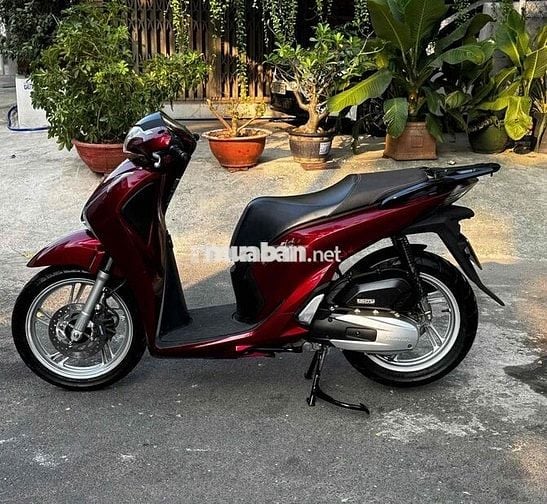 Honda SH 150i 2018 ( có góp nợ xấu )
