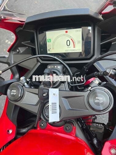CBR500R MẪU MỚI NHẤT 8/2025 MÀN HÌNH TFT 2 ĐĨA