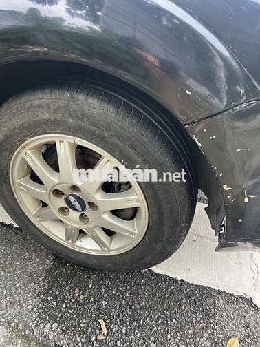 Ford Focus 1.8 MT Số sàn Đen