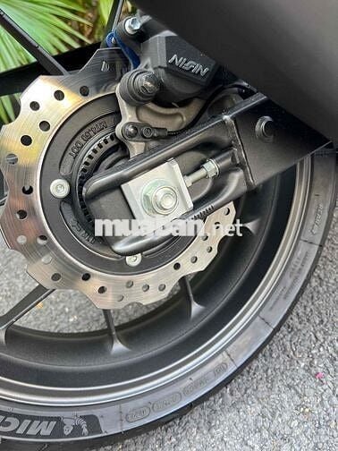 CBR500R MẪU MỚI NHẤT 8/2025 MÀN HÌNH TFT 2 ĐĨA