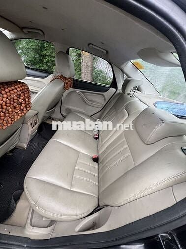 Ford Focus 1.8 MT Số sàn Đen