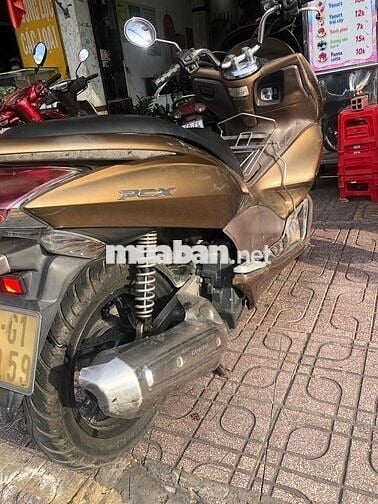 Honda PCX 2011 Vàng cần bán lại