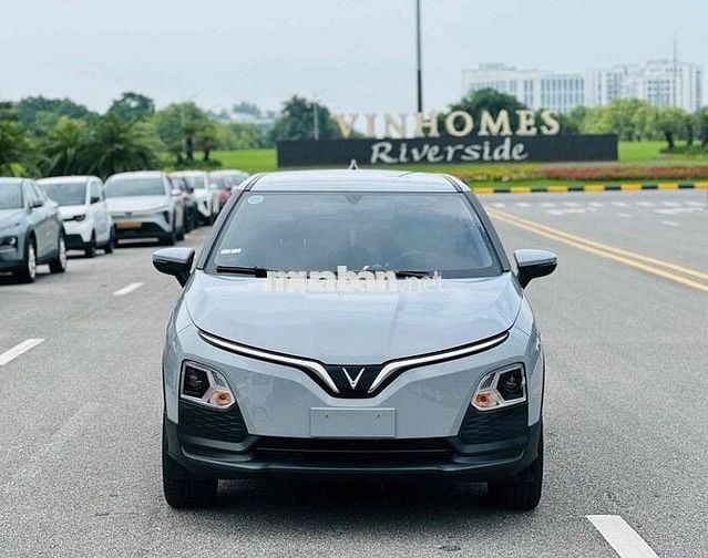 VinFast VF 5 Plus 2025 Xám biển trắng nhí 4₫