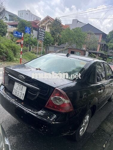 Ford Focus 1.8 MT Số sàn Đen