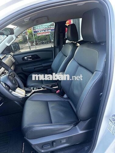 Triton Premium All New 2025 Trắng 6.600