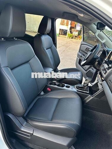 Triton Premium All New 2025 Trắng 6.600