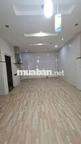 Cần cho thuề nhà PTHT khu An sương DT 7 x 15 .1 trẻt 2 lẩu 4PN 4Ws