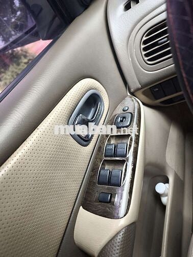 Ford Laser 1.8 AT Bạc Tự động Xăng