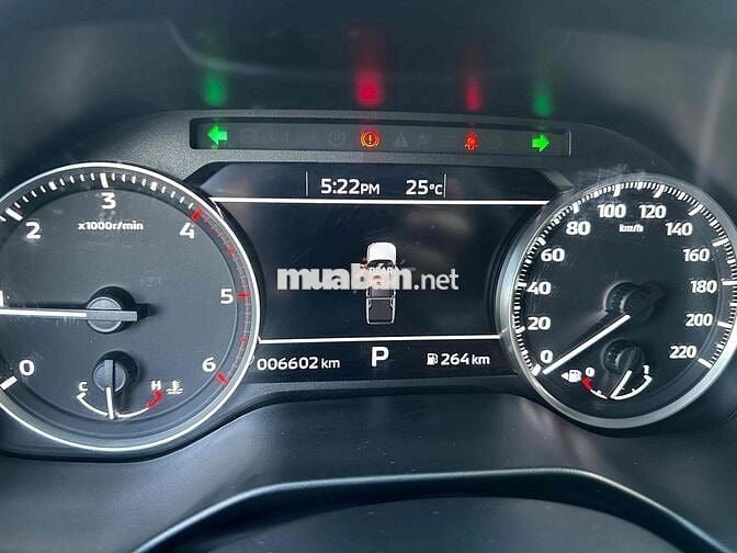 Triton Premium All New 2025 Trắng 6.600