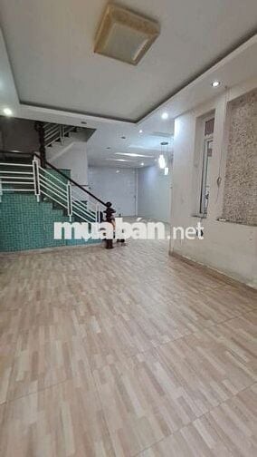 Cần cho thuề nhà PTHT khu An sương DT 7 x 15 .1 trẻt 2 lẩu 4PN 4Ws