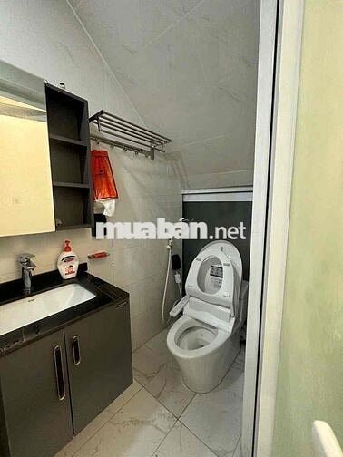 Cho Thuê Nhà Nguyên Căn Full Nội Thất – Q.10  Địa chỉ: 119 P.11 , Q.10