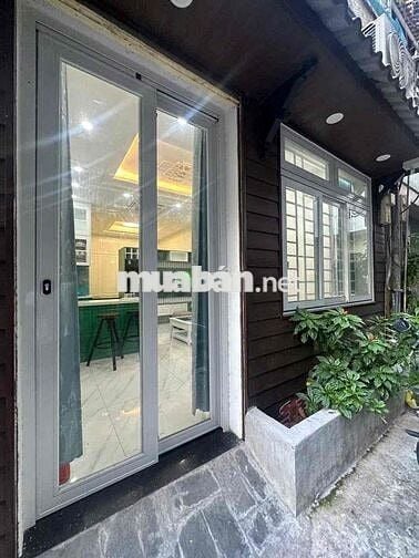 Cho Thuê Nhà Nguyên Căn Full Nội Thất – Q.10  Địa chỉ: 119 P.11 , Q.10