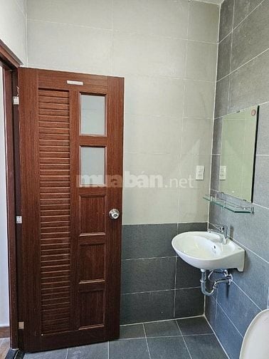 Chính chủ bán nhà mới xây đường Bình Quới, Bình Thạnh, trệt, lửng 2lầu