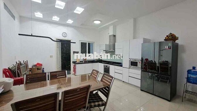Bán Nhà Mặt Tiền Mê Linh Tân Lập Nha Trang Hướng Đông Bắc Sổ Hoàn Công