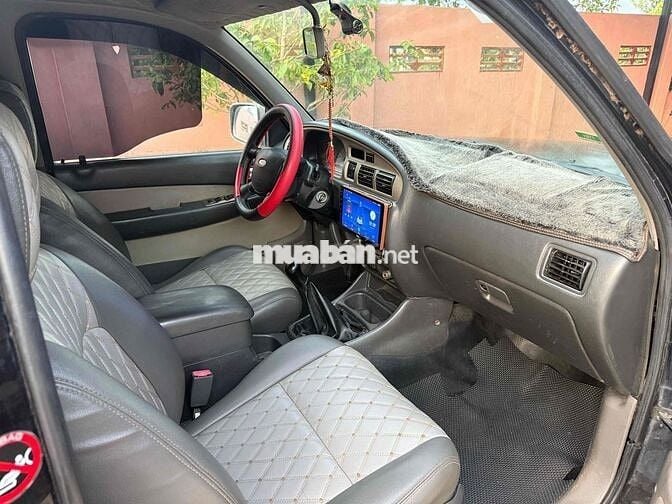Ford Everest 2005 Máy dầu Số sàn Đen