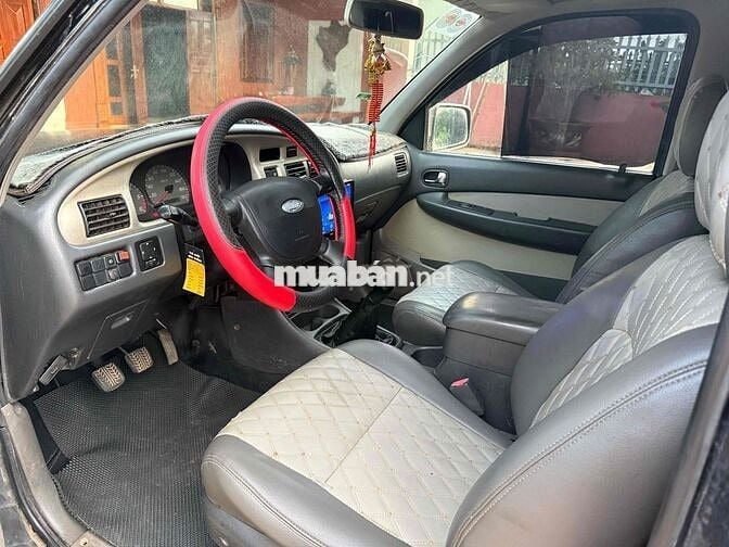 Ford Everest 2005 Máy dầu Số sàn Đen