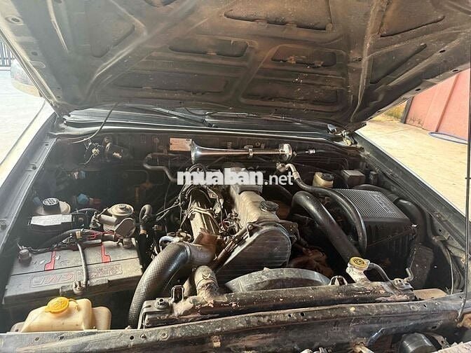 Ford Everest 2005 Máy dầu Số sàn Đen