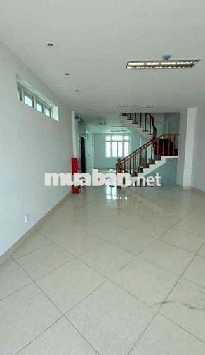 Cho thuê Vp/MBKD p.Linh Đông hơn 700m2 có hầm xe thang máy 60tr TL