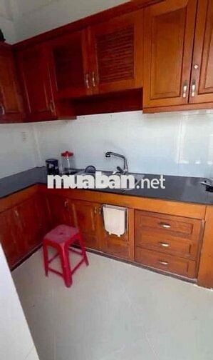 Cho thuê Vp/MBKD p.Linh Đông hơn 700m2 có hầm xe thang máy 60tr TL