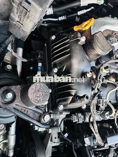 Hyundai SantaFe 7 chỗ Dầu Số tự động Vàng cát