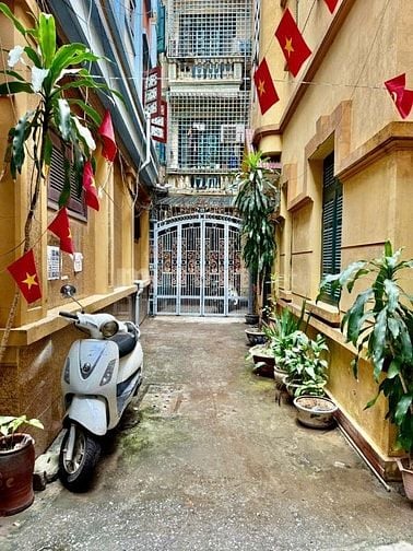 Cho thuê cả nhà số 17 ngõ 34 phố Hào Nam, quận Đống Đa