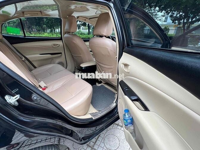 Nhà bán  Vios E 2018 phom mới 7 túi khí