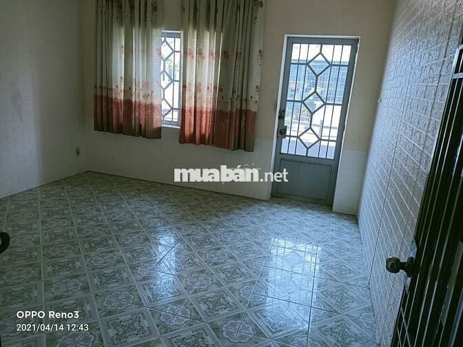 Cho thuê nguyên lầu 2 dt 4 x 17m 2 phòng có cửa sổ ban công