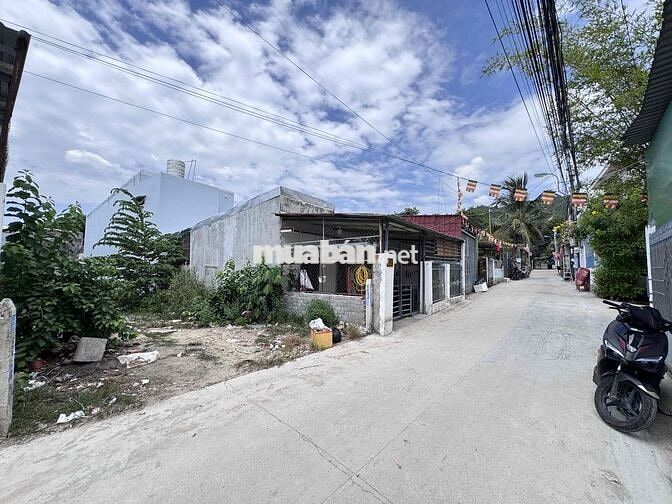 Bán Đất 2 MT Làm Nhà Vườn Phước Điền Phước Đồng Phường Nam Nha Trang.