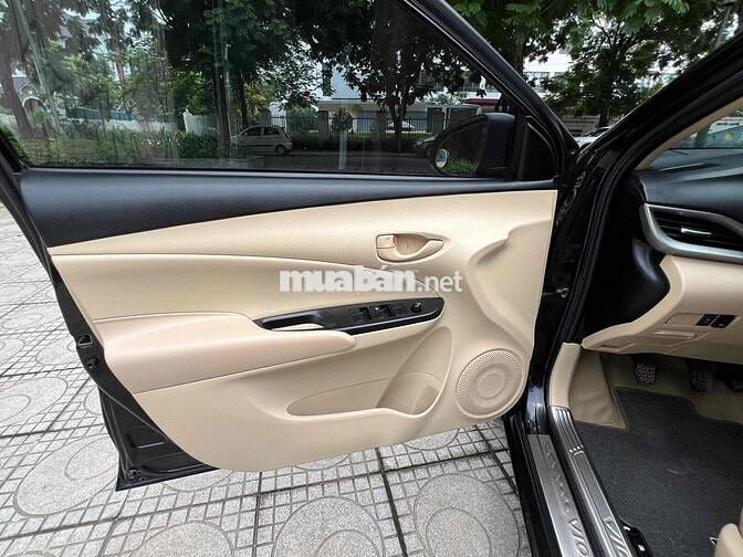 Nhà bán  Vios E 2018 phom mới 7 túi khí