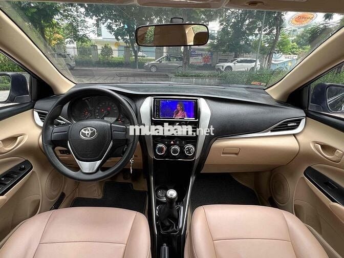 Nhà bán  Vios E 2018 phom mới 7 túi khí