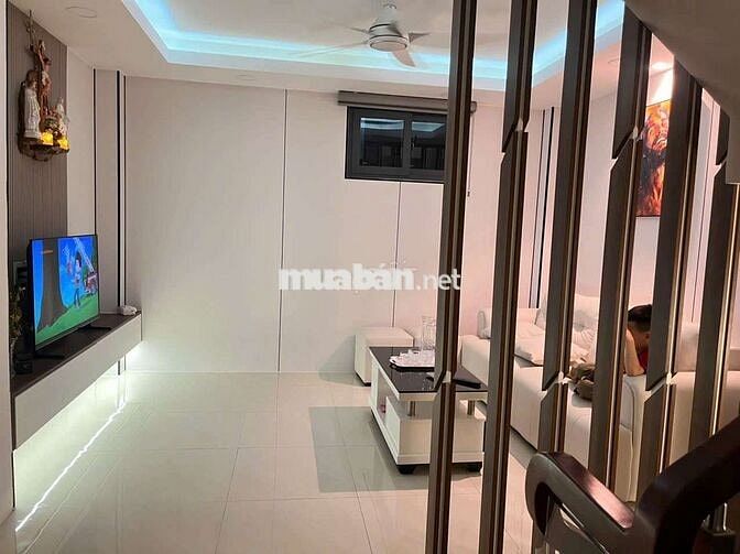 CHO THUÊ NHÀ HXH 4PN 3WC THỐNG NHẤT P11 GÒ VẤP