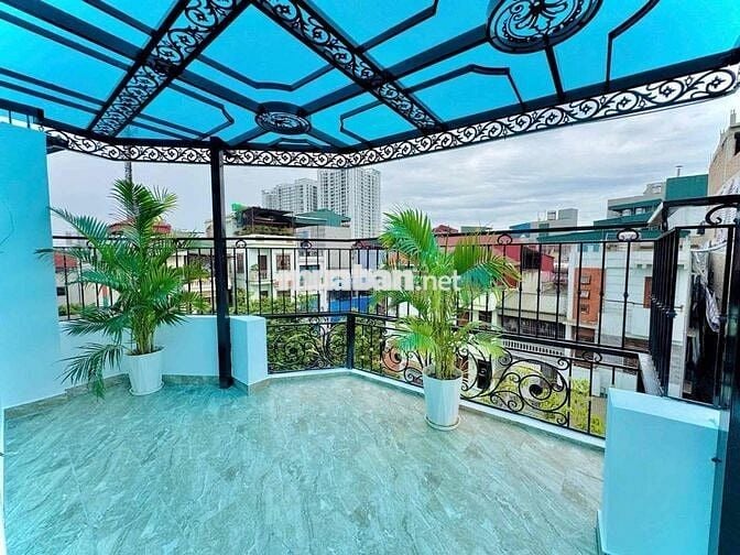 Hơn 11 Tỷ Sỏ Hữu Nhà Như biệt Thự Nhà vườn -Thang Máy Nhập Khẩu