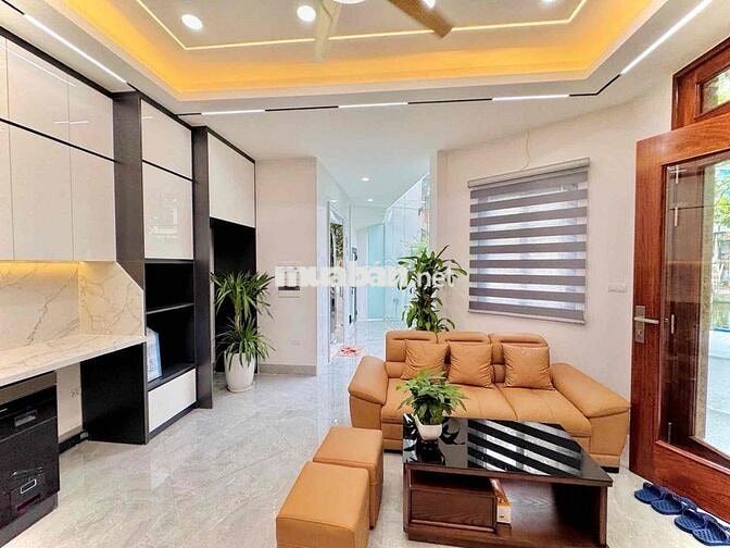 Hơn 11 Tỷ Sỏ Hữu Nhà Như biệt Thự Nhà vườn -Thang Máy Nhập Khẩu