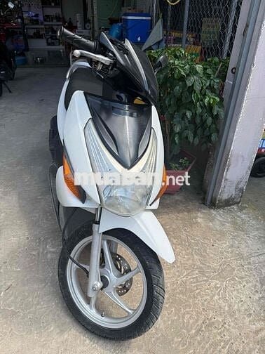 Honda Air Blade Trắng Thể thao Xăng